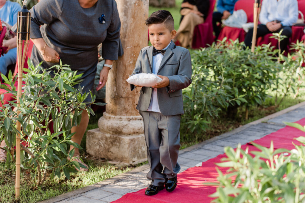 Hochzeit Eheringe auf dem Ringkissen
