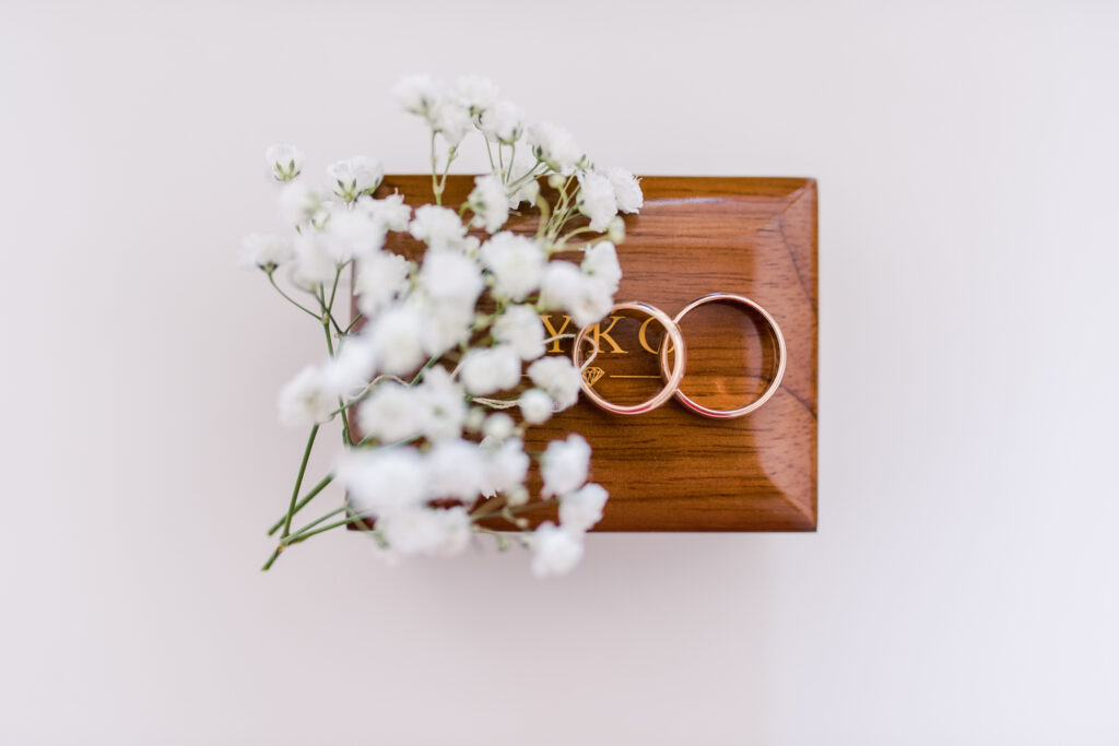 Eheringe am Hochzeitstag