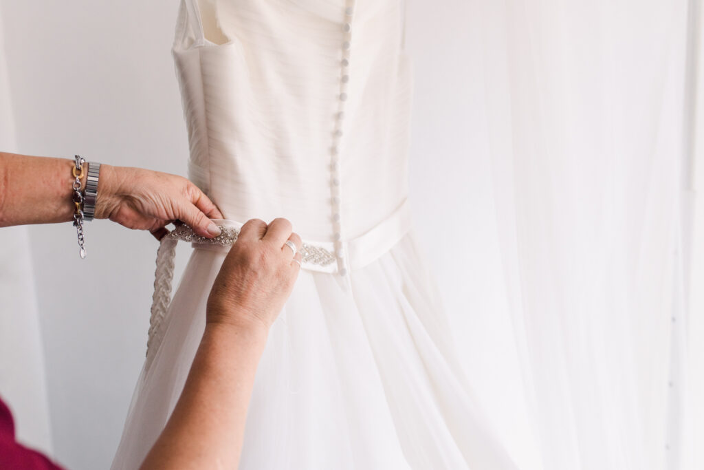 Brautkleid Getting-Ready Hochzeit