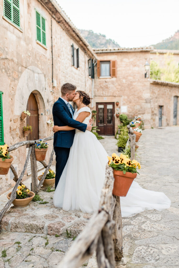 Romantisches Brautpaarshooting in Valldemossa
