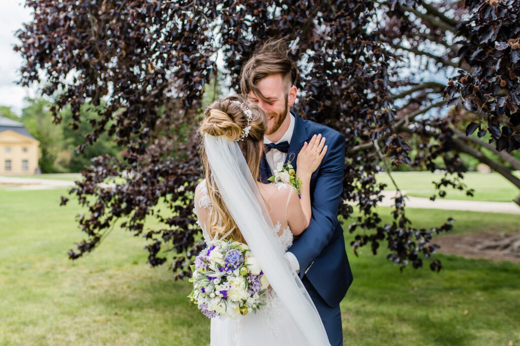 Brautpaarshooting im Großen Garten Hochzeitsfotograf Dresden