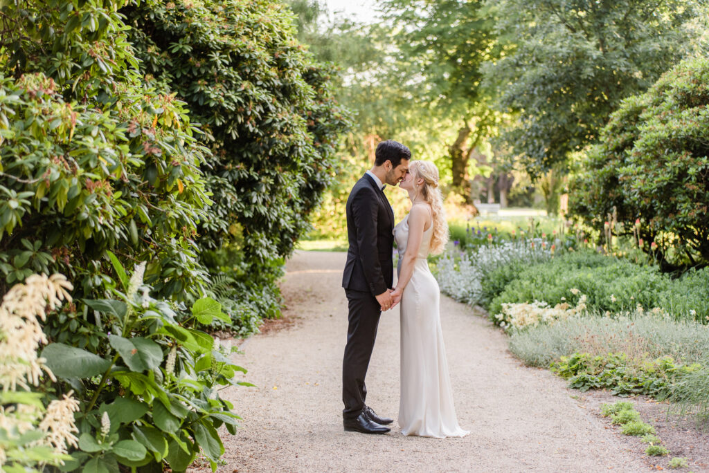 Romantische Brautpaarshooting in Dresden