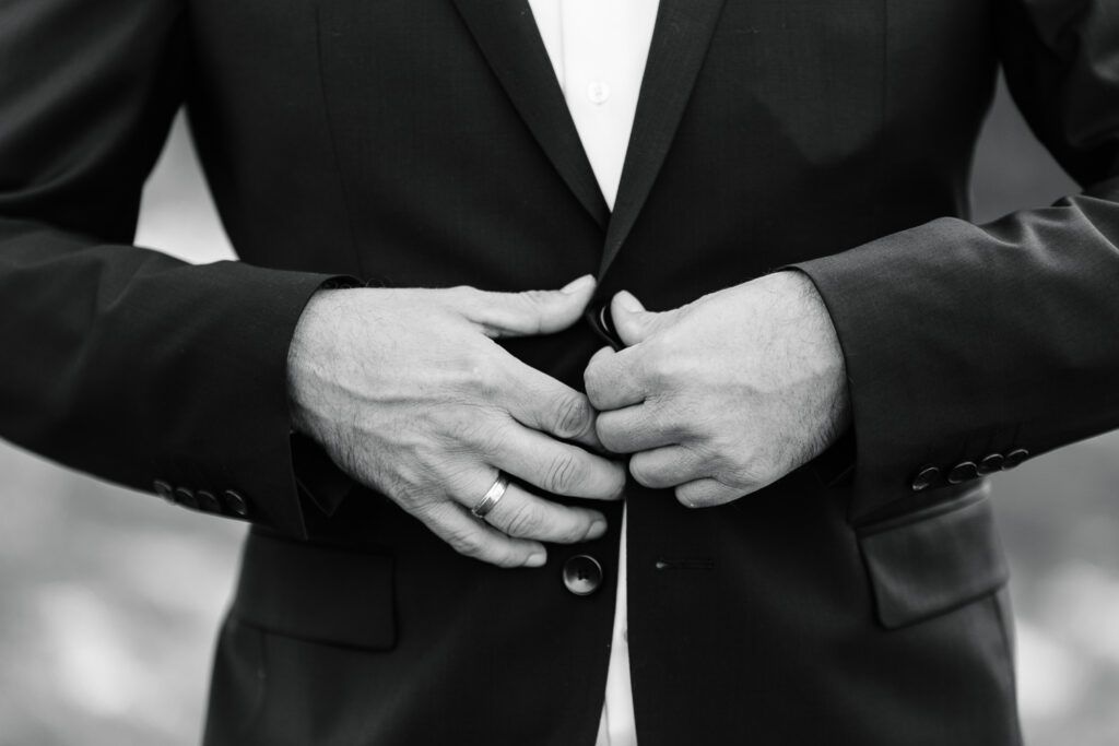 Bräutigam Anzug Fotos Vorbereitungen