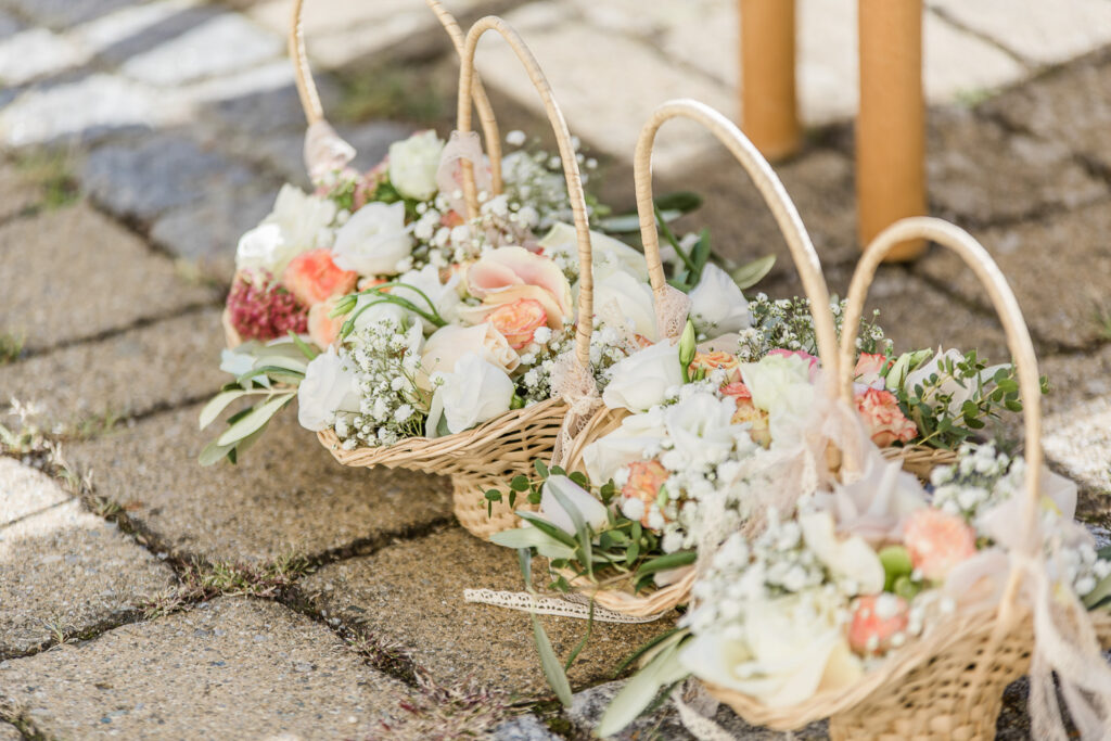 Deko für die kirchliche Trauung