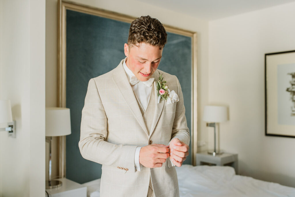 Braeutigam Vorbereitungen fur die Hochzeit