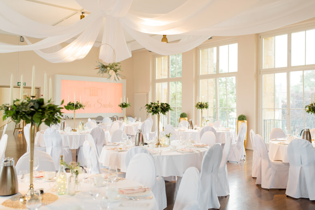 Hochzeitslocation Tischdeko